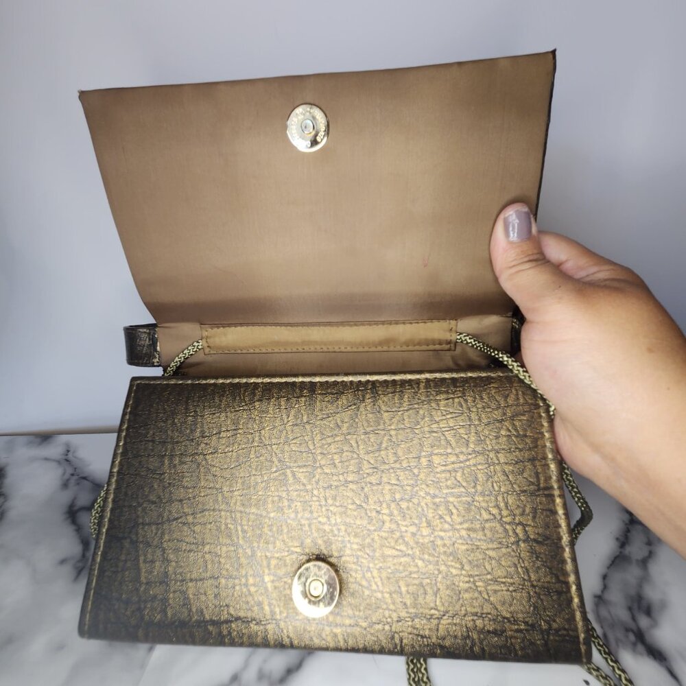 BIJOUX TERNER WOMENS SHINY GOLDEN BROWN CLUTCH BAG - Picture 8 of 13